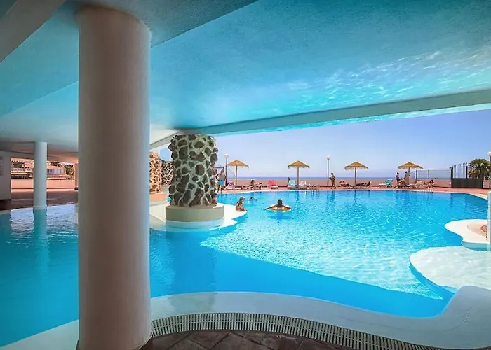 Island Village With Appartement