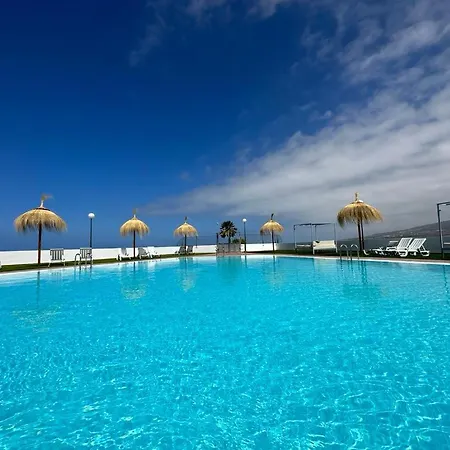 Island Village With Apartament *